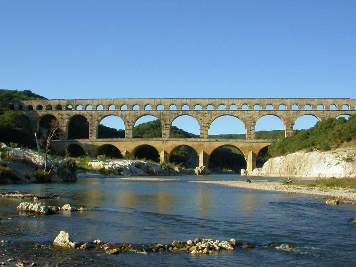 Gite Esprit Colibri Pont-Saint-Esprit Exteriér fotografie